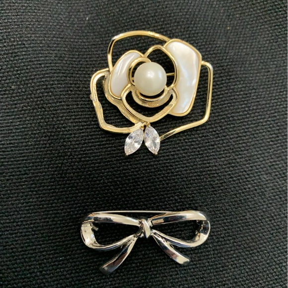 Fashion Pin Jewelry - 2Fashion Lapel PinsBrooches,Elegant,Gifts,Holiday,Party,Fun!Worn many ways!😀😀